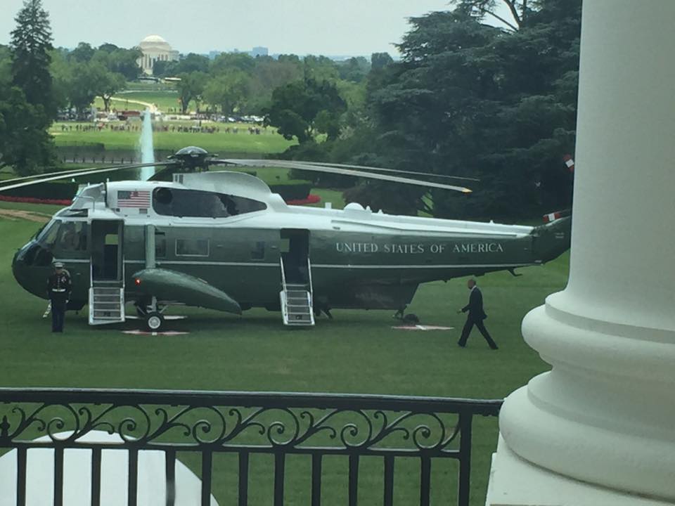 Surprise Marine One and POTUS
